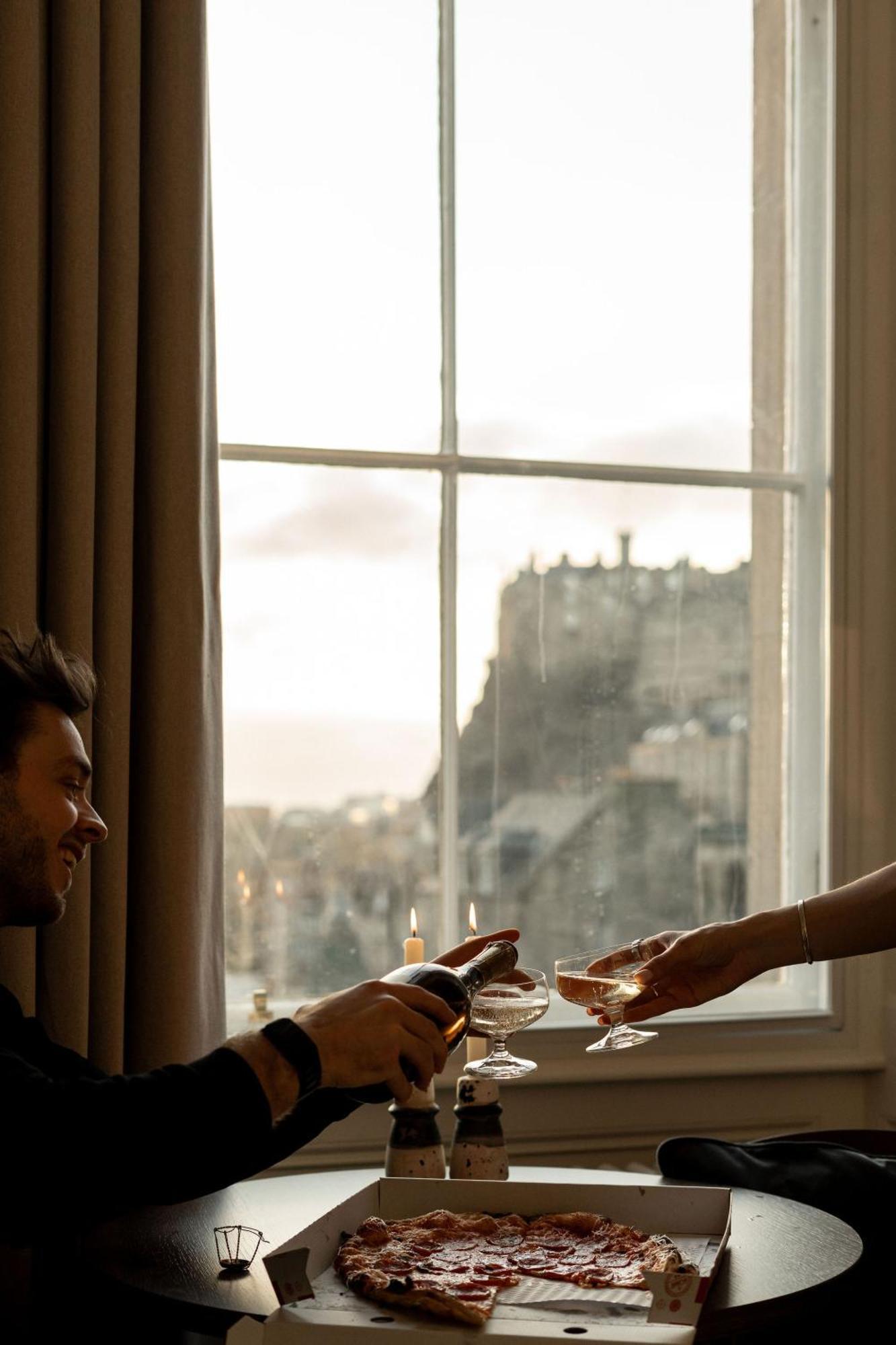 Moment George IV Bridge Hotell Edinburg Exteriör bild